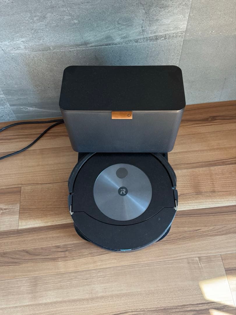 iRobot Roomba Combo j7+ 拭き掃除・自動ゴミ収集 Amazon | ルンバ コンボ j7+ ロボット掃除機 アイロボット 掃除機掛け