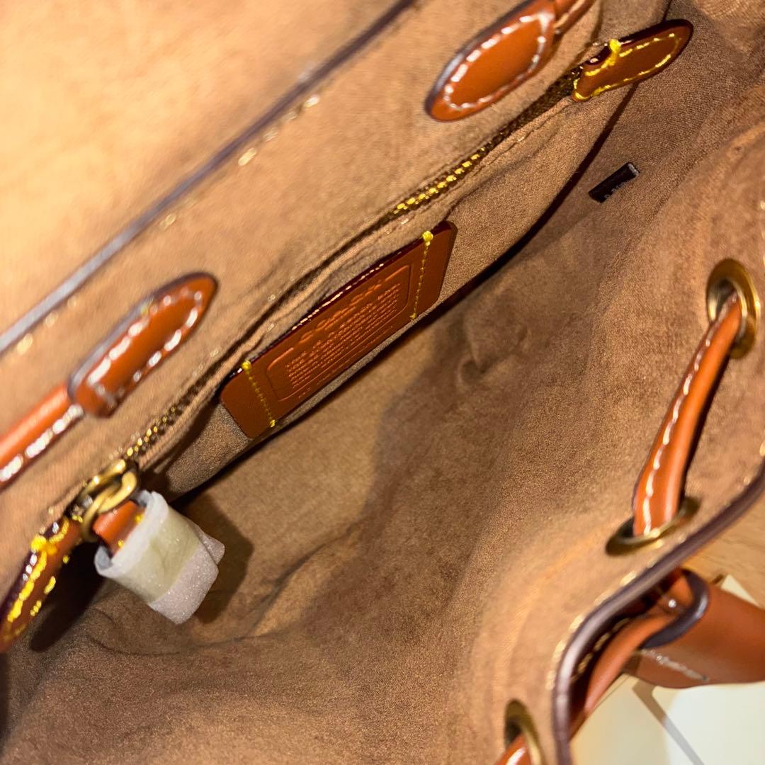 《新品未使用》《値下げ可》《大人気》コーチ　リュック