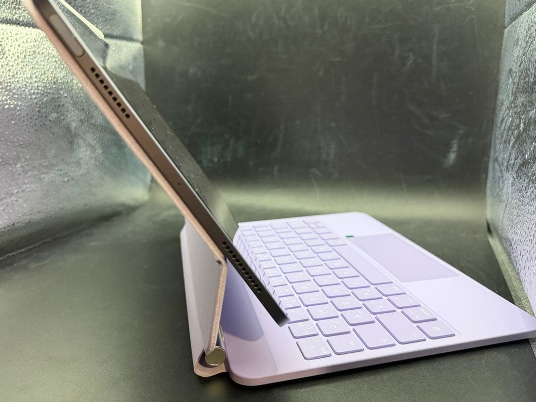 美品100%ipad air 第5世代M1アップルAIマジックキーボードお絵かき