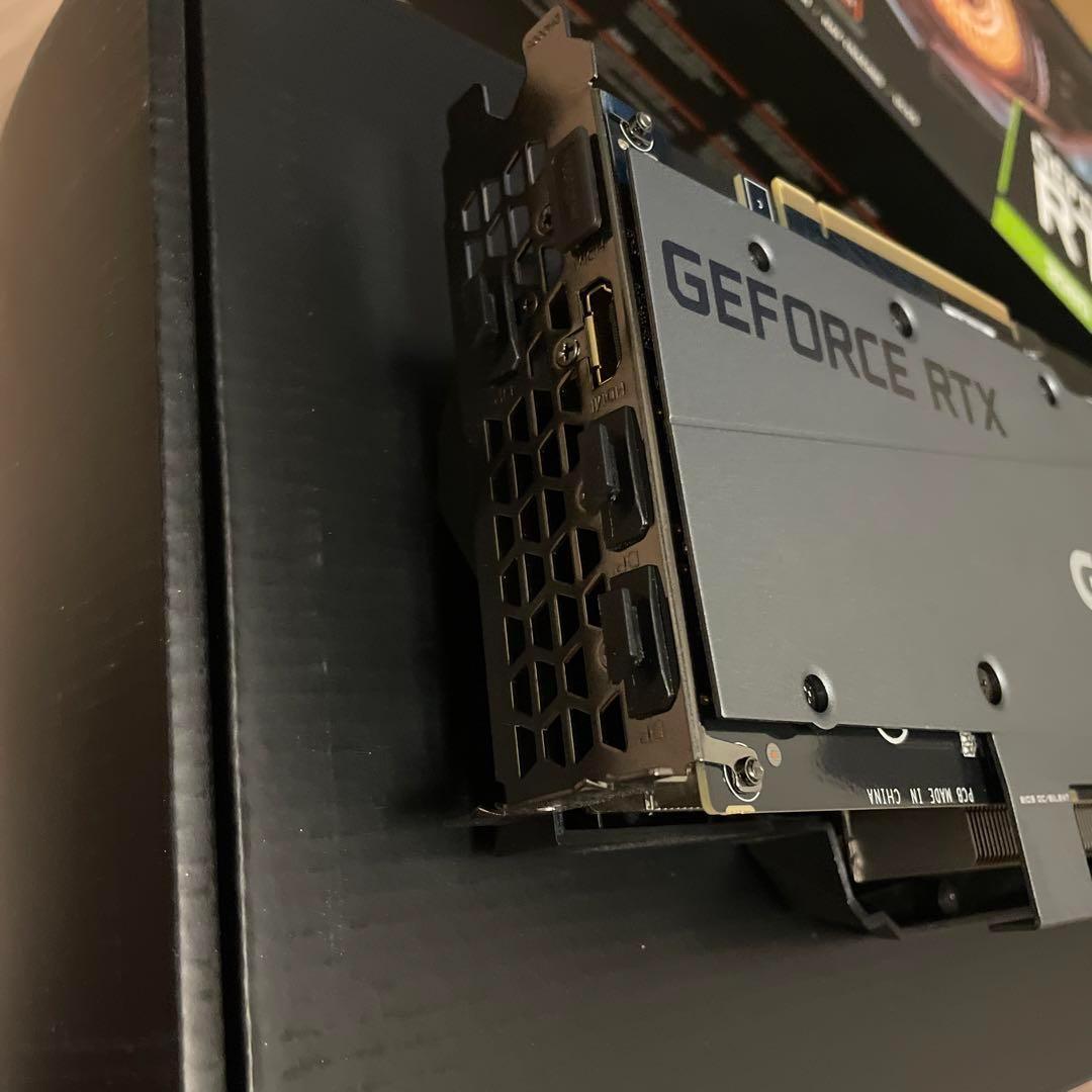 GIGABYTE. 3080 グラフィックボード