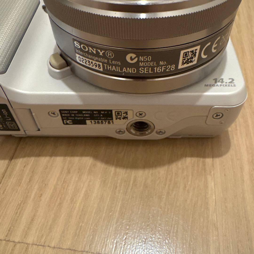 【完動品】美品　SONY デジタル一眼カメラ　α NEX-3 単焦点レンズ付き