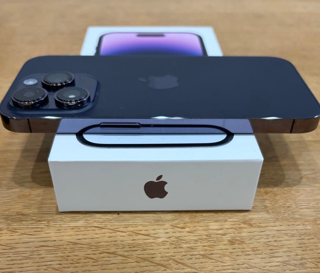 iPhone 14pro 256GB ディープパープル　coach ケース