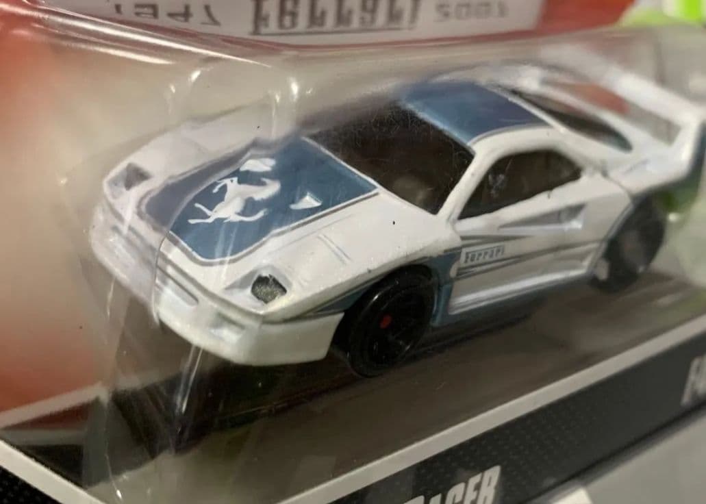 ホットウィール F40 フェラーリレーサー 白、水色 - メルカリ