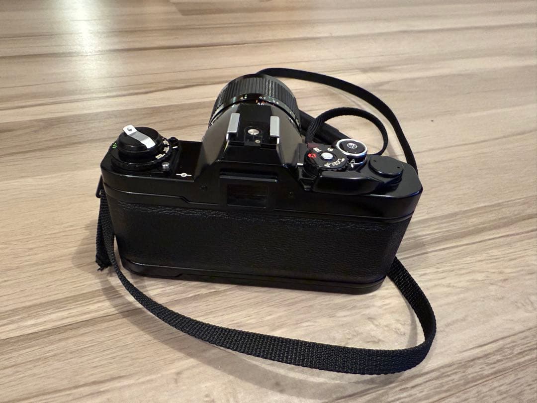 Canon AV-1 一眼レフカメラ レンズ付き