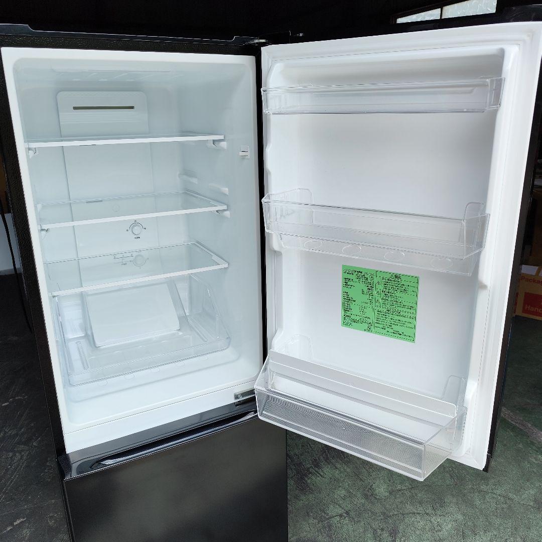 カラー　高年式2024年製ヤマダノンフロン冷凍冷蔵庫 YRZ-F15LK
