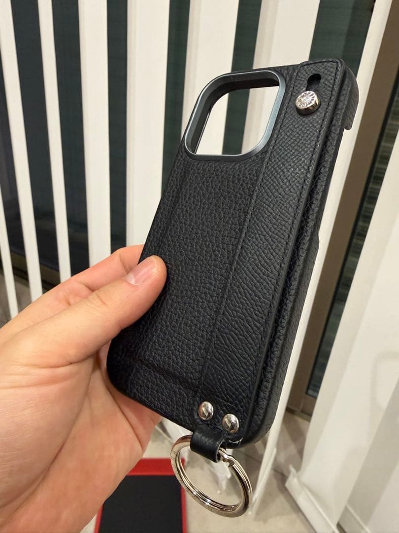 BONAVENTURA -iPhone 16 Pro ハンドル付きバックカバー