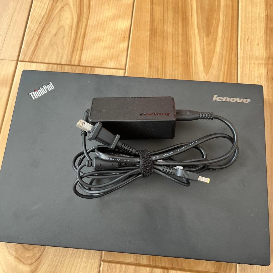 Windowsノート本体 ThinkPad X250 i5-5200U/8GB/240GB SSD