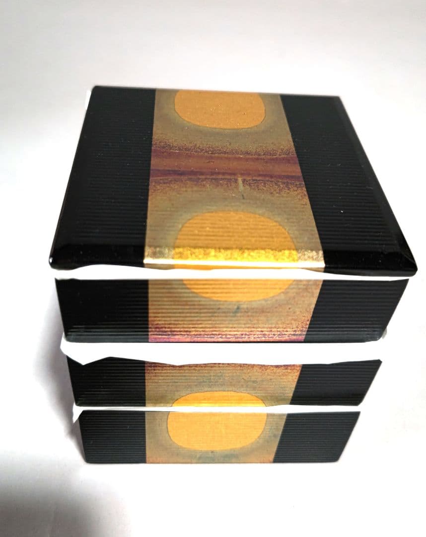 金箔の重箱　箔一　金澤箱　お正月用品 箔一 hakuichi 金箔 金沢箔 金沢 工芸品 古代箔 三段重(黒)