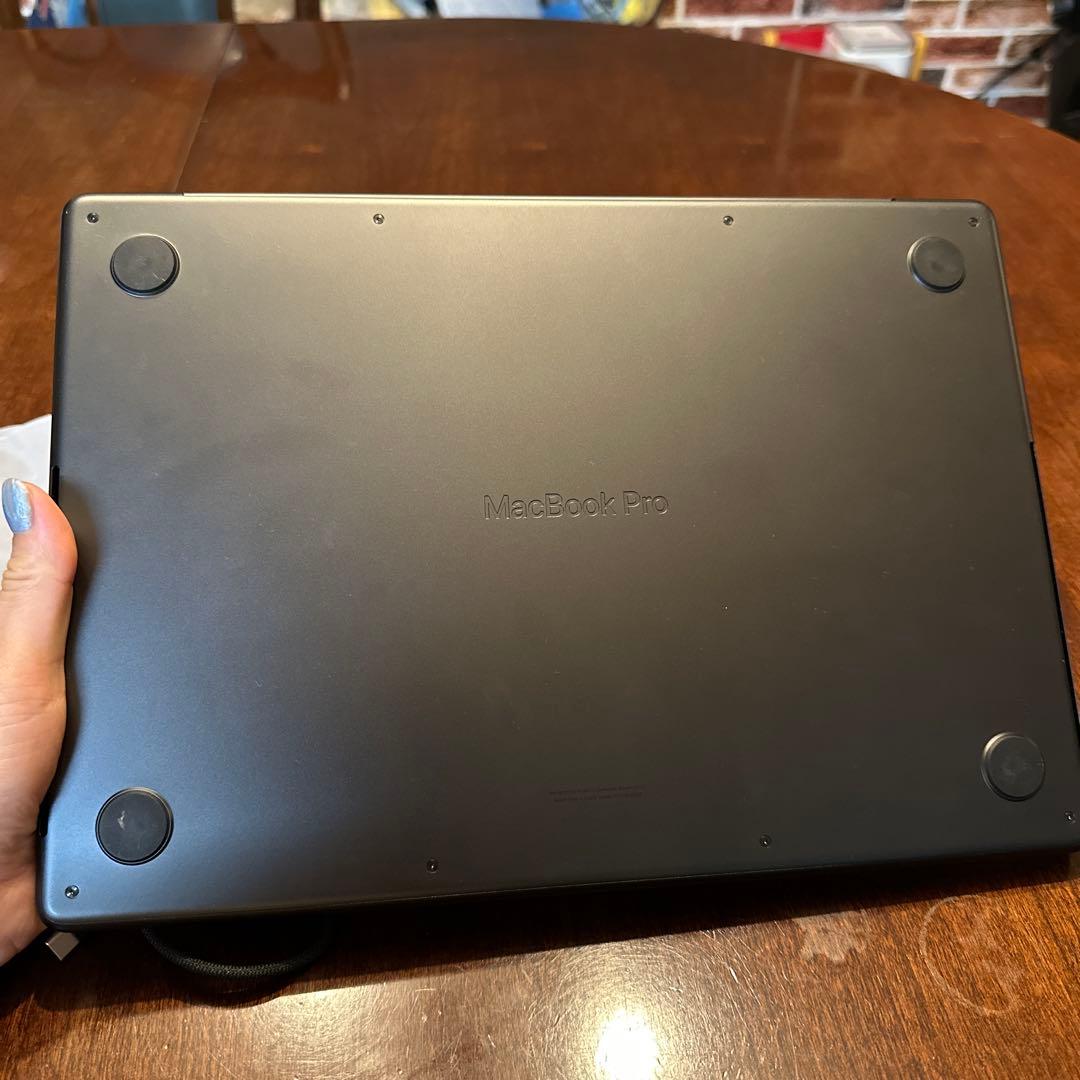 Apple MacBook Pro 14インチ　スペースグレー
