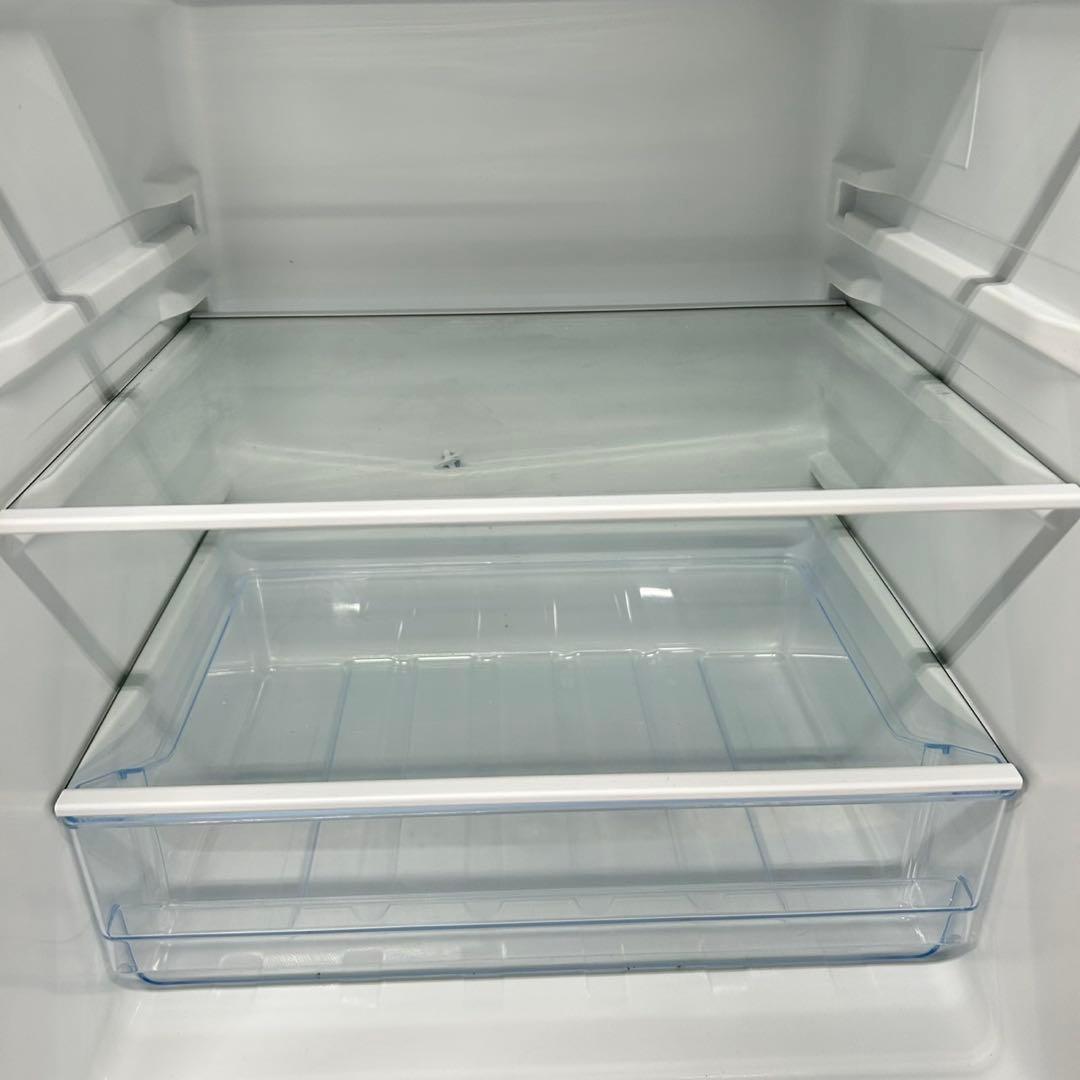 534 冷蔵庫　小型　200L弱　右開き　極美品　22年製　小型　洗濯機も有