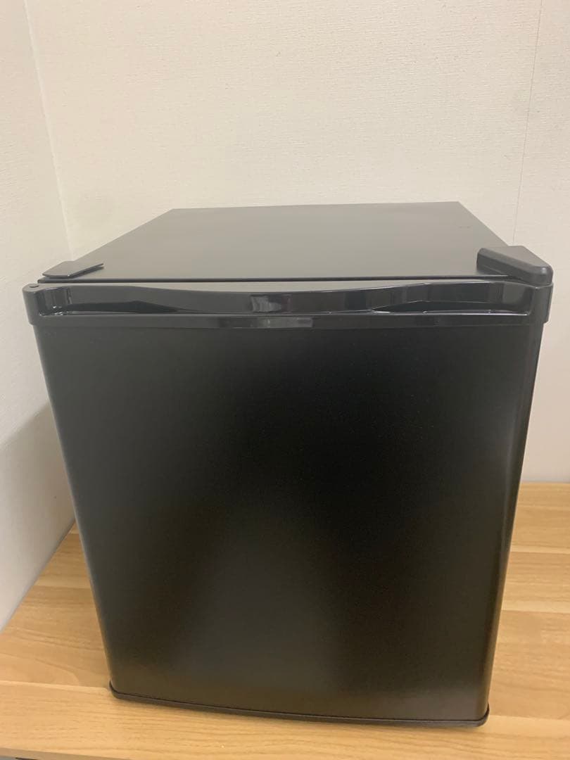 ペルチェ式小型冷蔵庫 35L