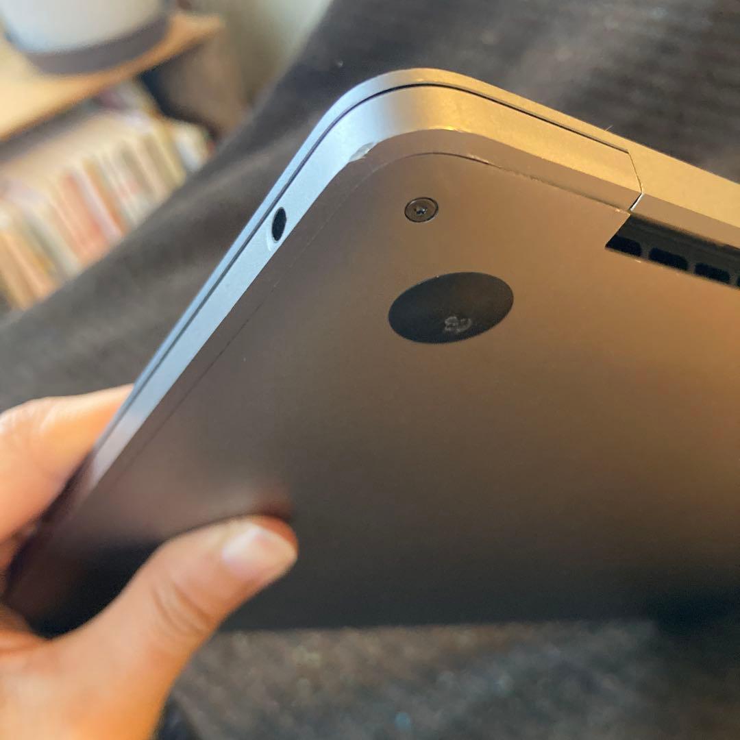 MacBook Pro 13インチ 画面割れ　バッテリーコネクタ不備　ジャンク品