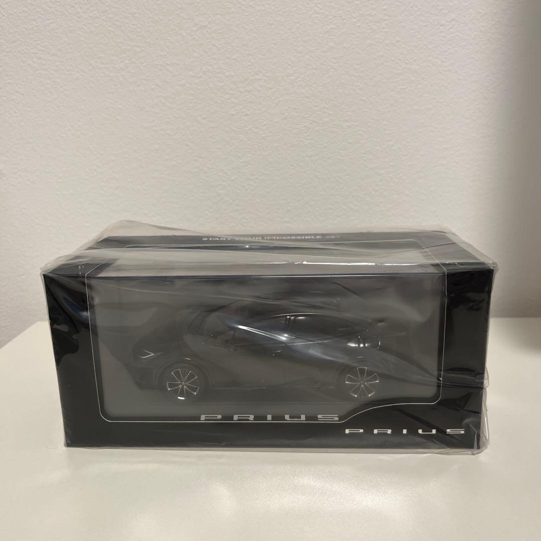 トヨタ　PRIUS プリウス ミニカー 1/30アティチュードブラックマイカ Amazon.co.jp: 1/30 トヨタ 新型プリウス PRIUS 非売品 カラーサンプル