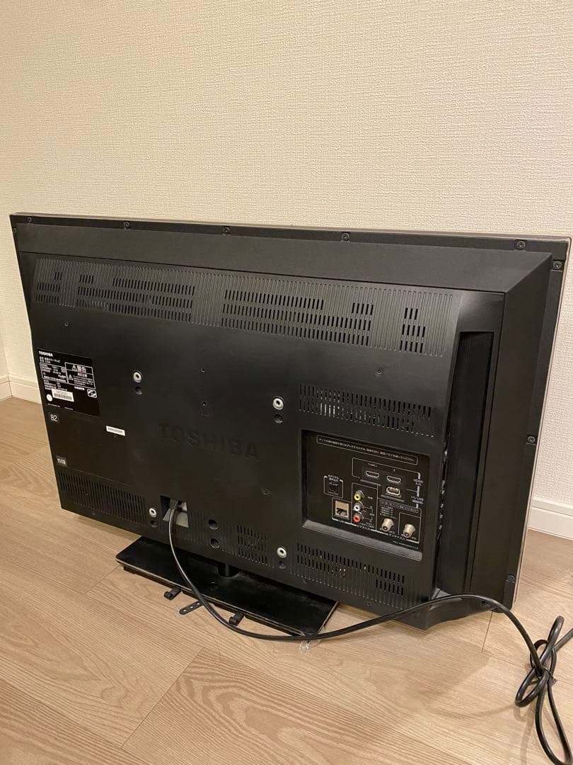 TOSHIBA（Regza） 32S8 32インチ液晶テレビ　リモコン付