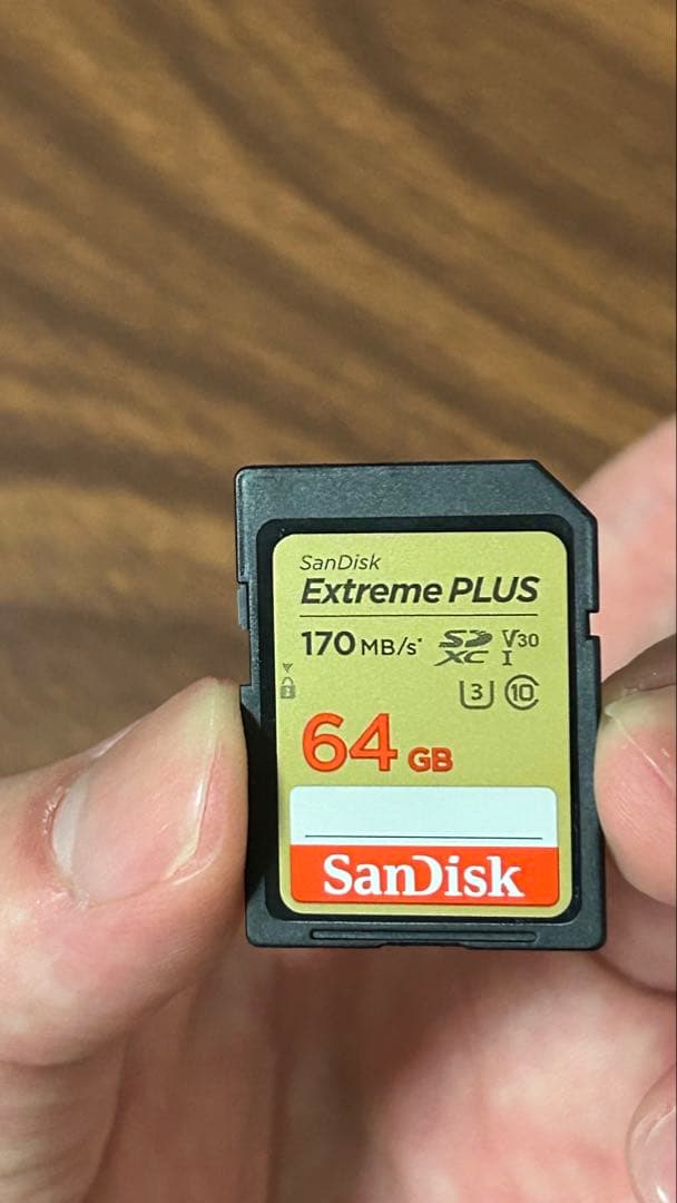 【美品】Canon EOS Kiss M ダブルズームキット SDカード付属