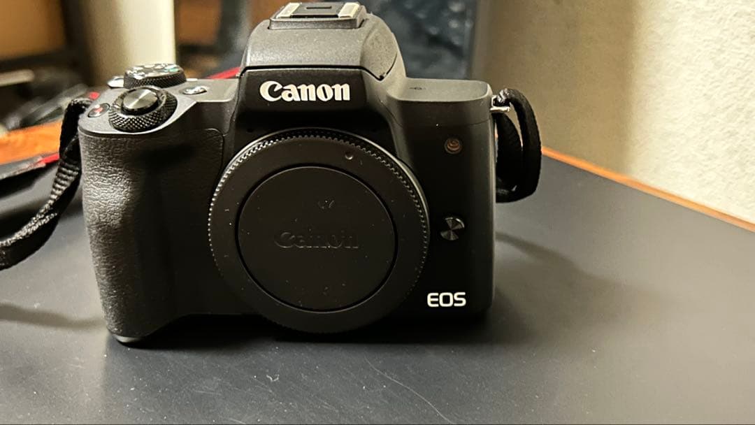 【美品】Canon EOS Kiss M ダブルズームキット SDカード付属