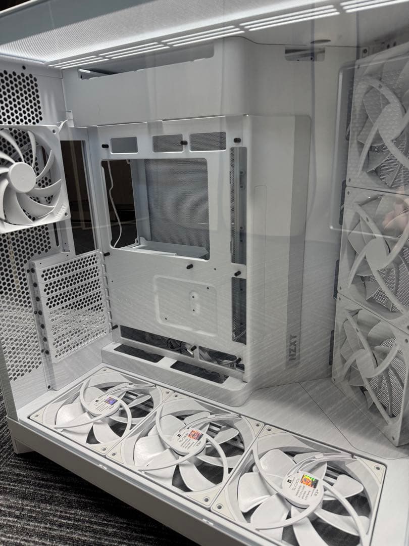 NZXT H9 Flow デュアルチャンバー　PCケース ホワイト BTF対応