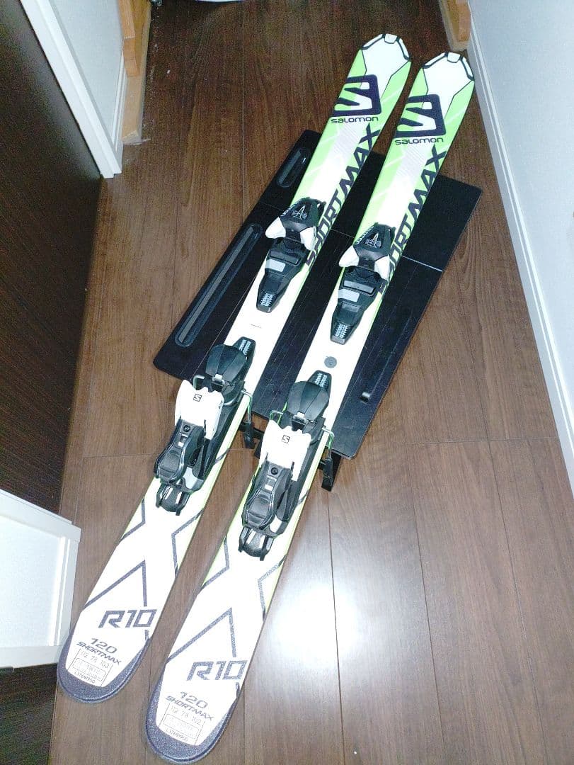 Salomon R10 ショートマックス 120サイズ スキー板(コース未使用