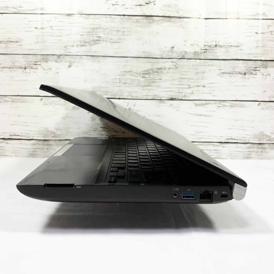 【オフィス付き】ノートパソコン　Windows11　Webカメラ／8GB／SSD