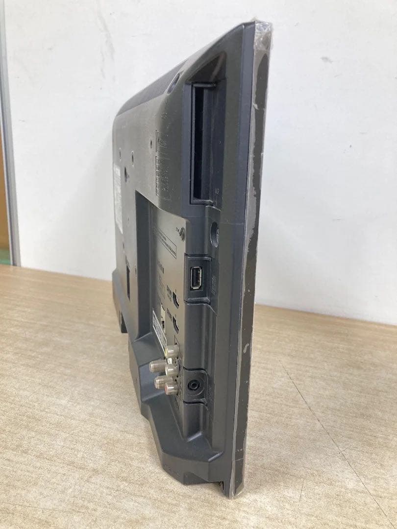 Panasonic 19型液晶テレビ TH-19E300 2017年製