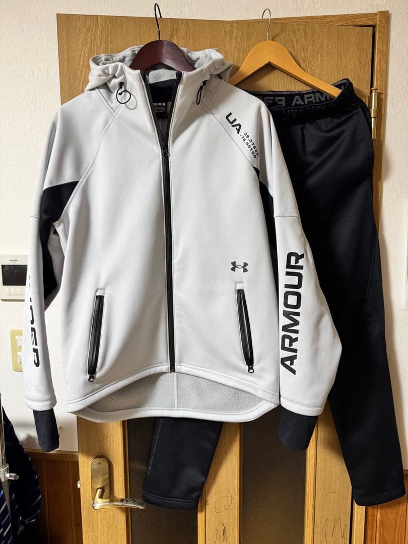 アンダーアーマー ウィンターニット3レイヤー 上下セットメンズM 楽天市場】アンダーアーマー UAウインター ニット 3レイヤー