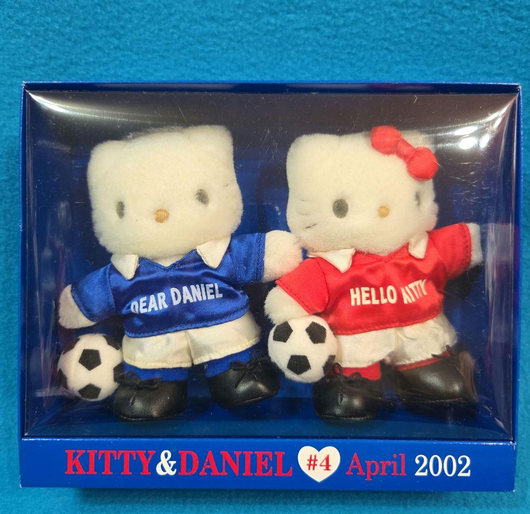 激レア☆vivitix限定☆キティ＆ダニエル☆マンスリーマスコット2002☆4月 激レア☆vivitix限定☆キティ＆ダニエル☆マンスリーマスコット2002☆2