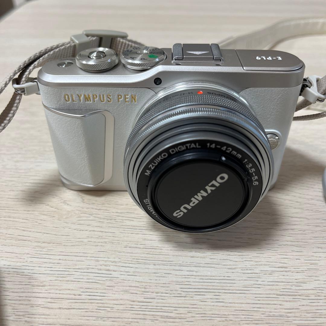 OLYMPUS PEN E-PL9 ダブルズームキットセット 訳あり