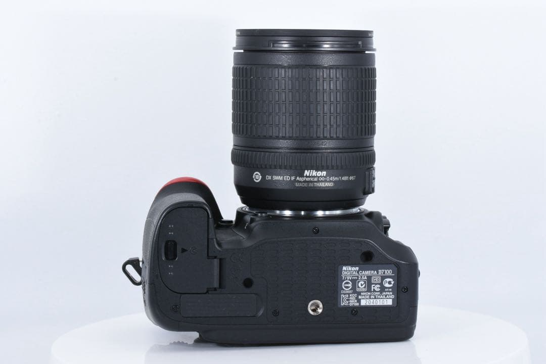 ニコン Nikon D7100➕18-135mmレンズ➕スマホ転送アダプター付き