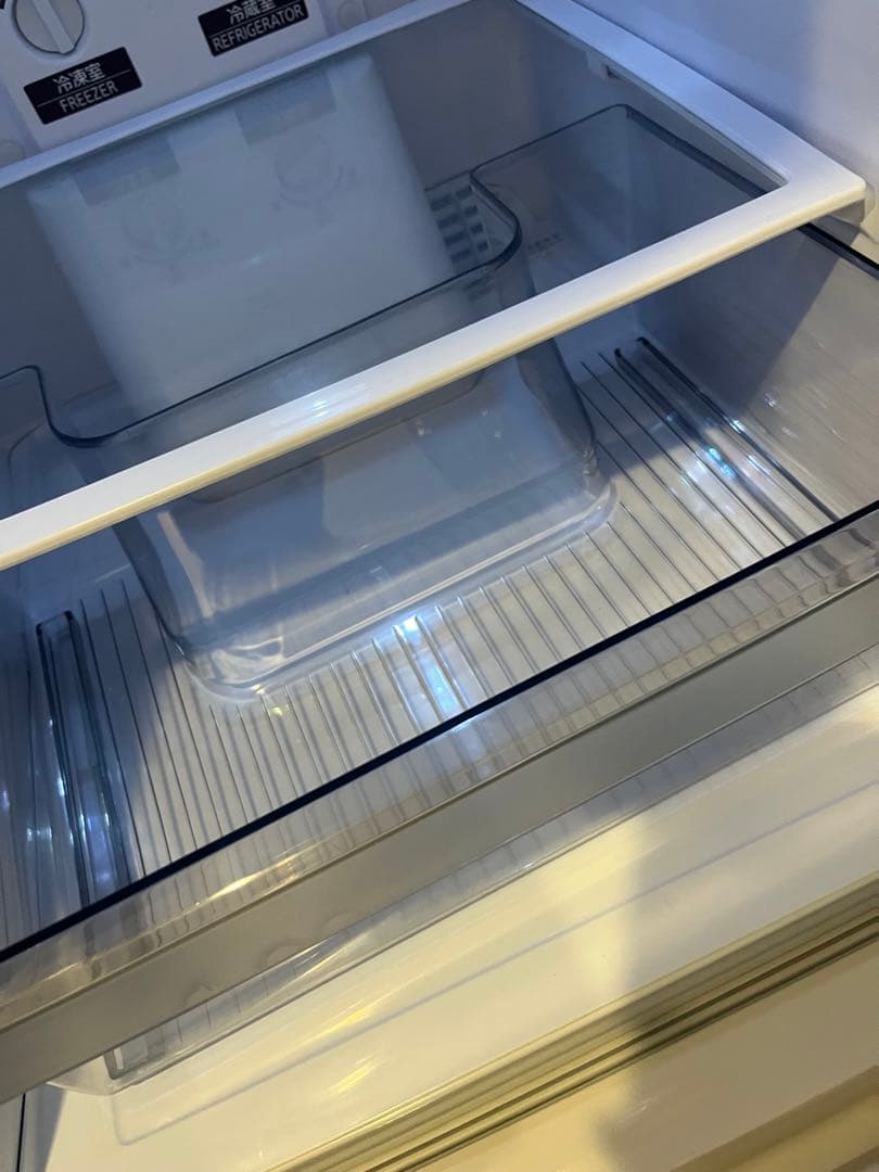 送料込み！　MITSUBISHI MR-P15K-W 冷蔵庫 ホワイト