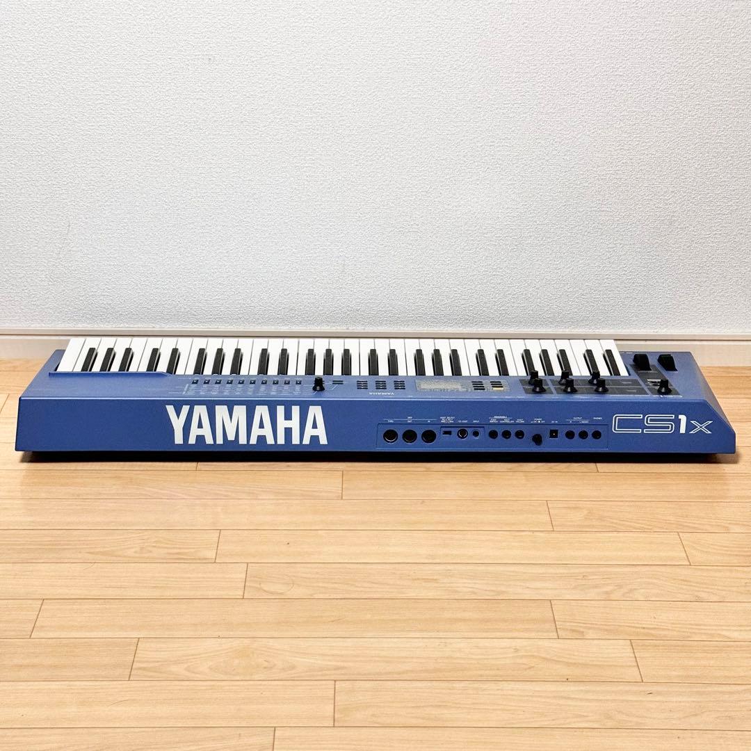 YAMAHA CS1X シンセサイザー フットペダル セミハードケース付き