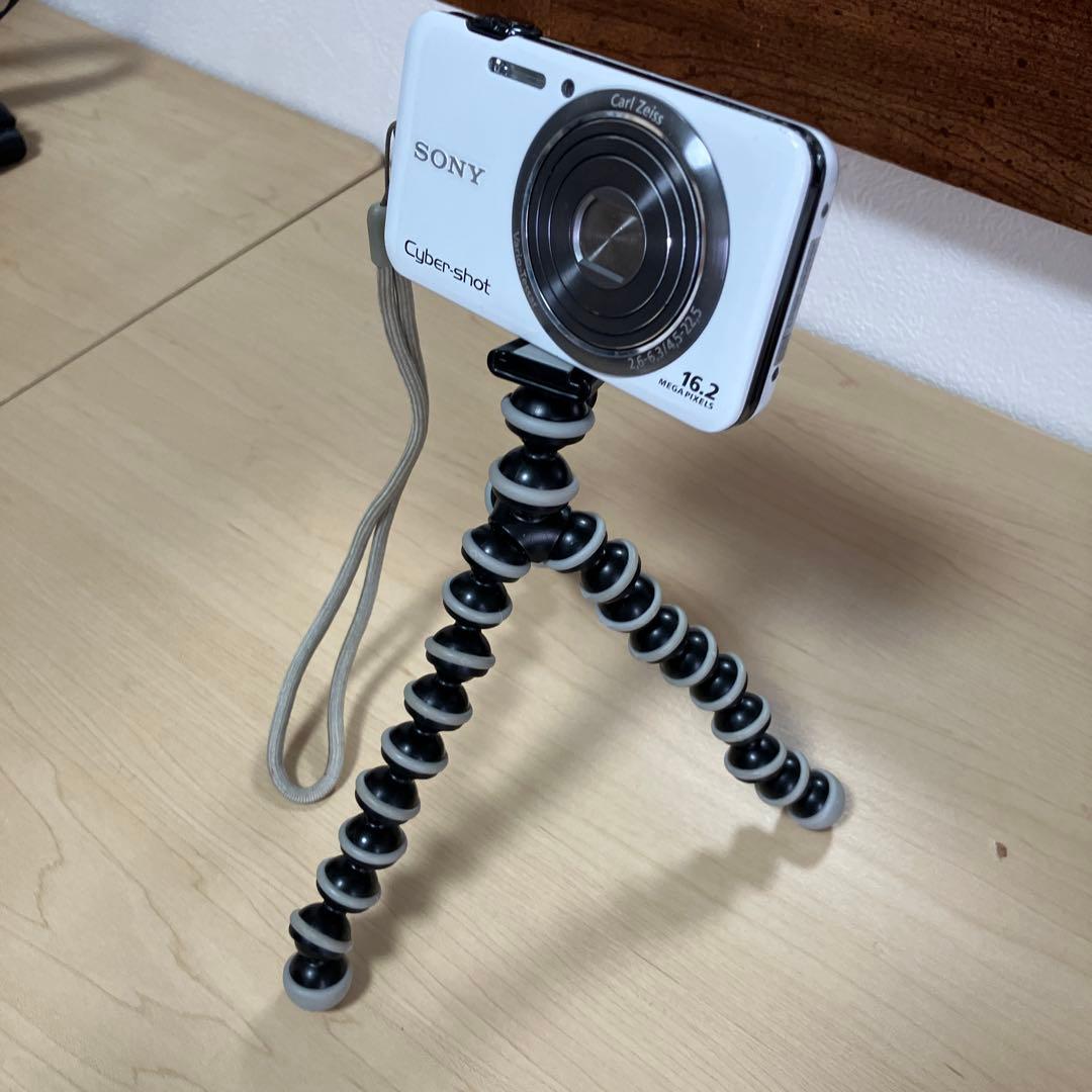 Sony Cyber-shot 16.2MP ホワイトとバッテリー2個含む付属品