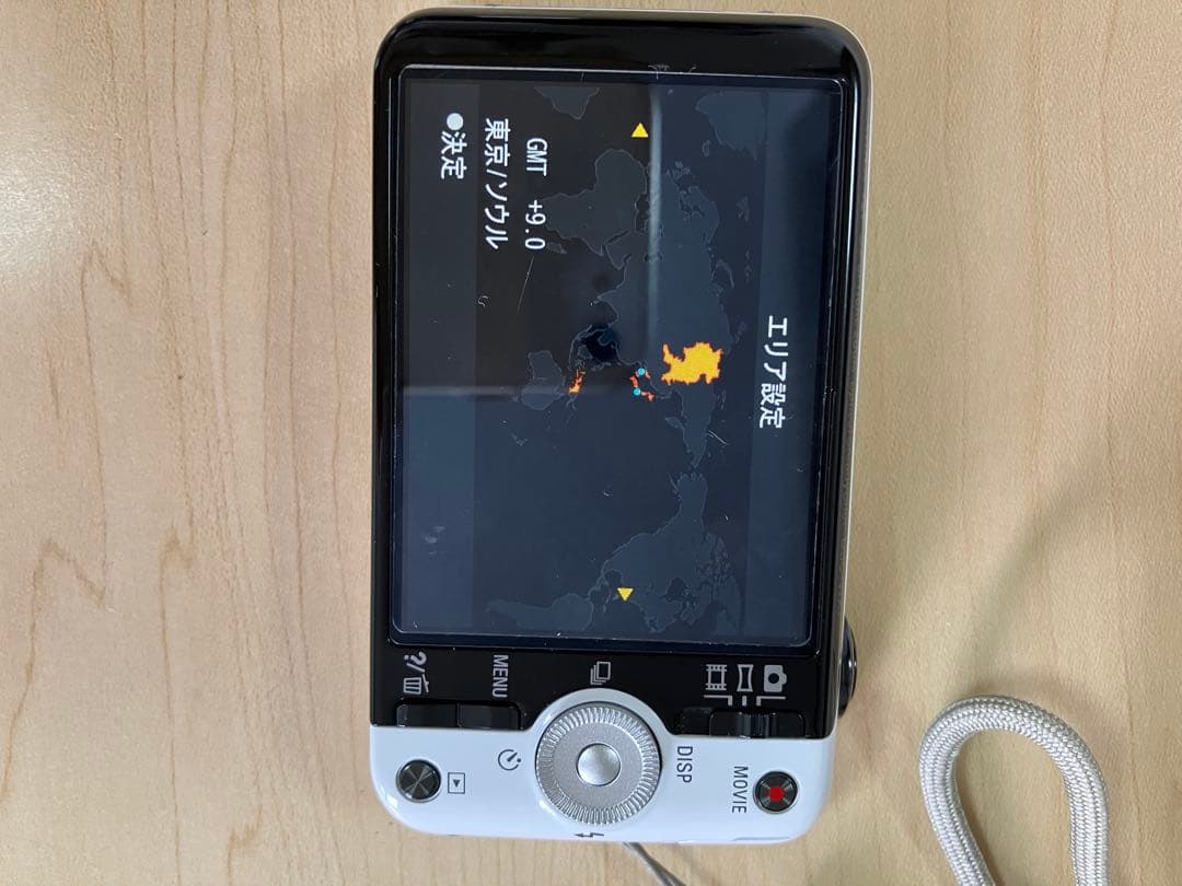 Sony Cyber-shot 16.2MP ホワイトとバッテリー2個含む付属品