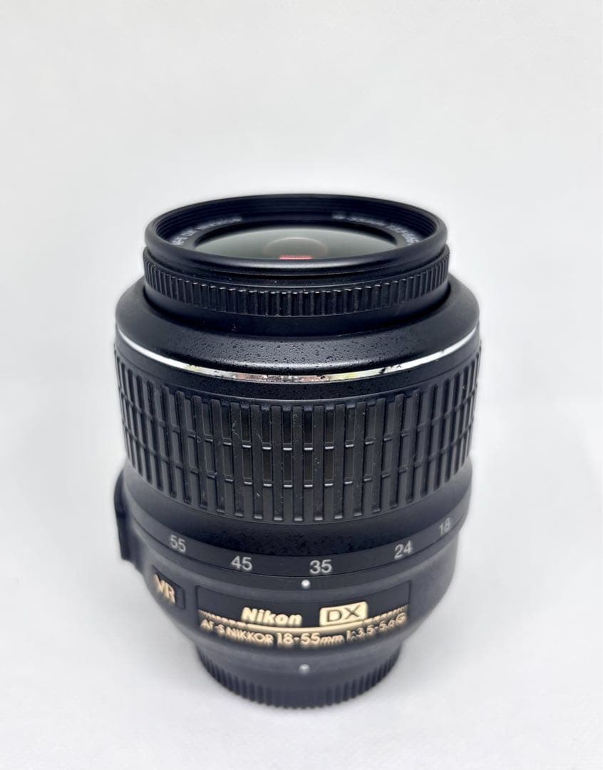 【ほぼ新品 外箱】ニコン Nikon D5600 広角ダブルキット　S6300回