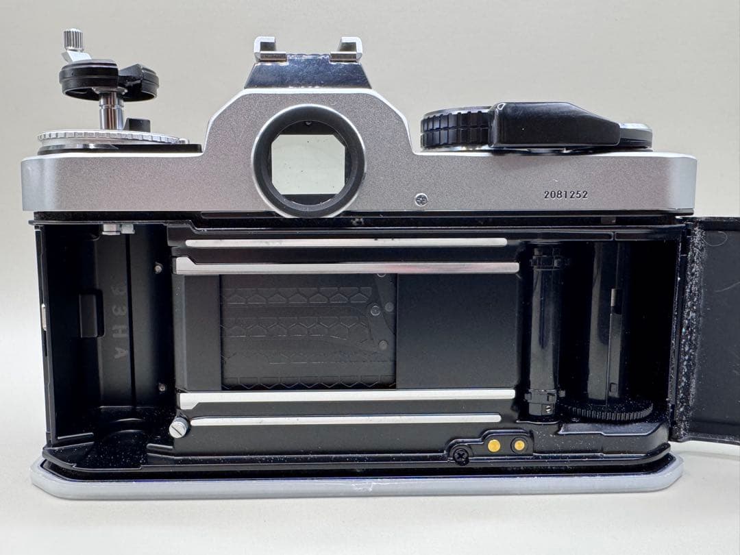 【美品】 Nikon FE2 / Zoom NIKKOR 35-105mm