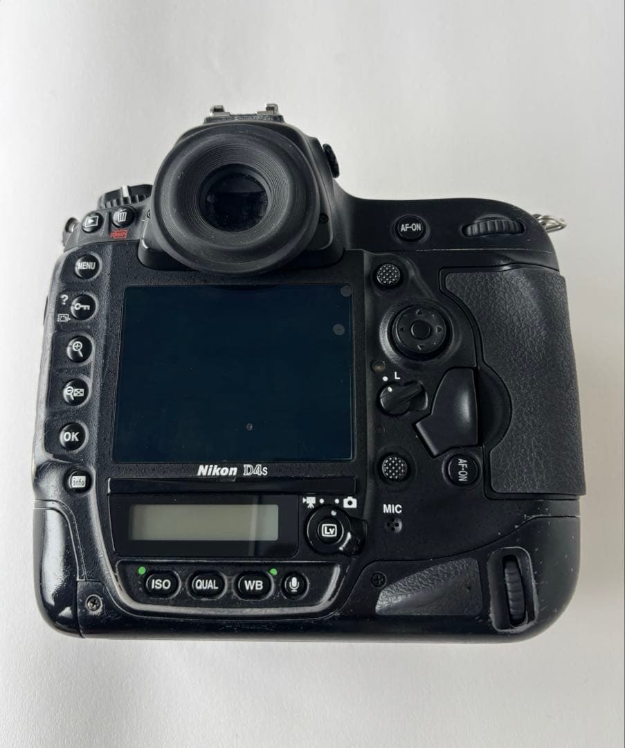 Nikon D4s デジタルカメラ 本体 バッテリー付