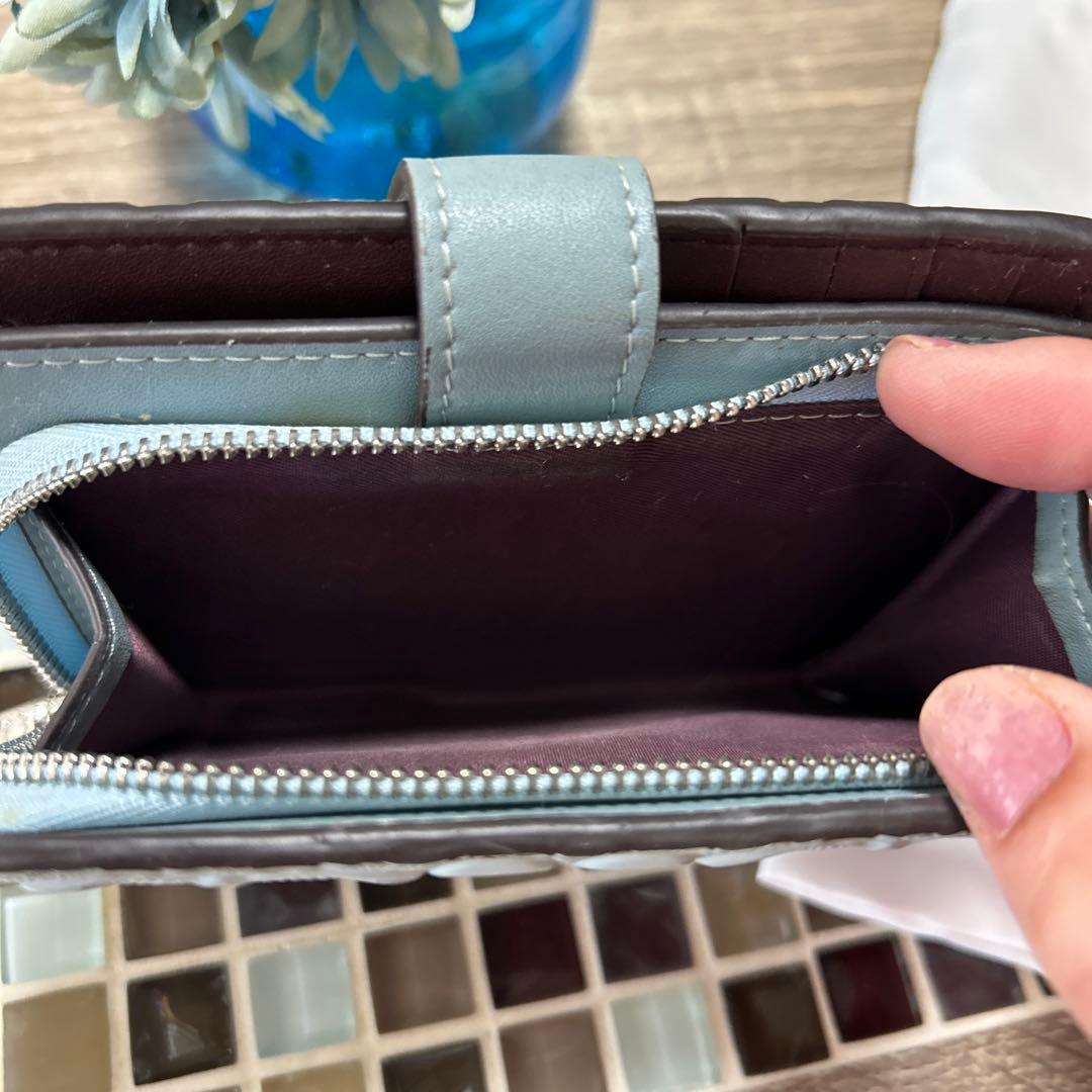美品]COACH 二つ折り財布 ライトブルー - メルカリ