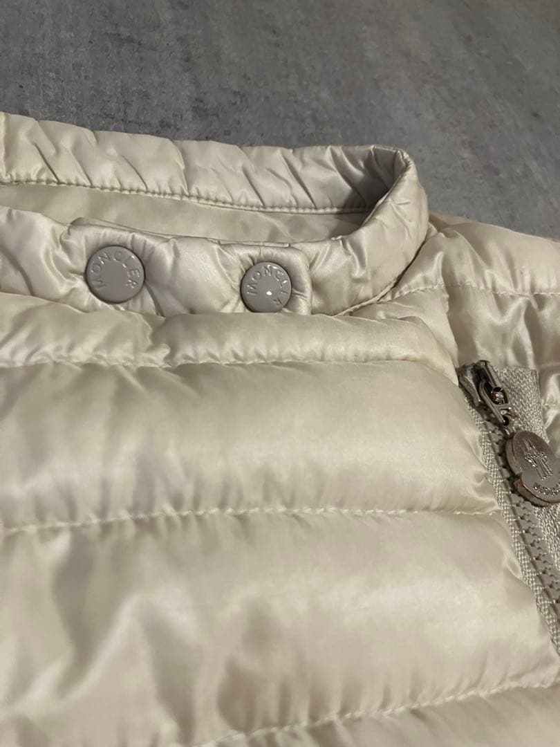 Moncler モンクレール ライダース風 ライトダウンジャケット - メルカリ