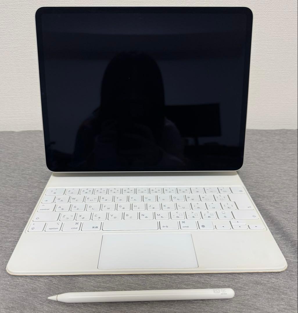 iPad Pro 第5世代 キーボード、ペンシル付き