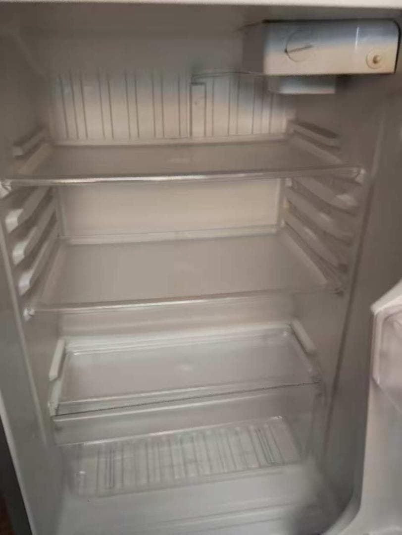 AQUAノンフロン直冷式冷凍冷蔵庫 AQR-111C(S） 2014製