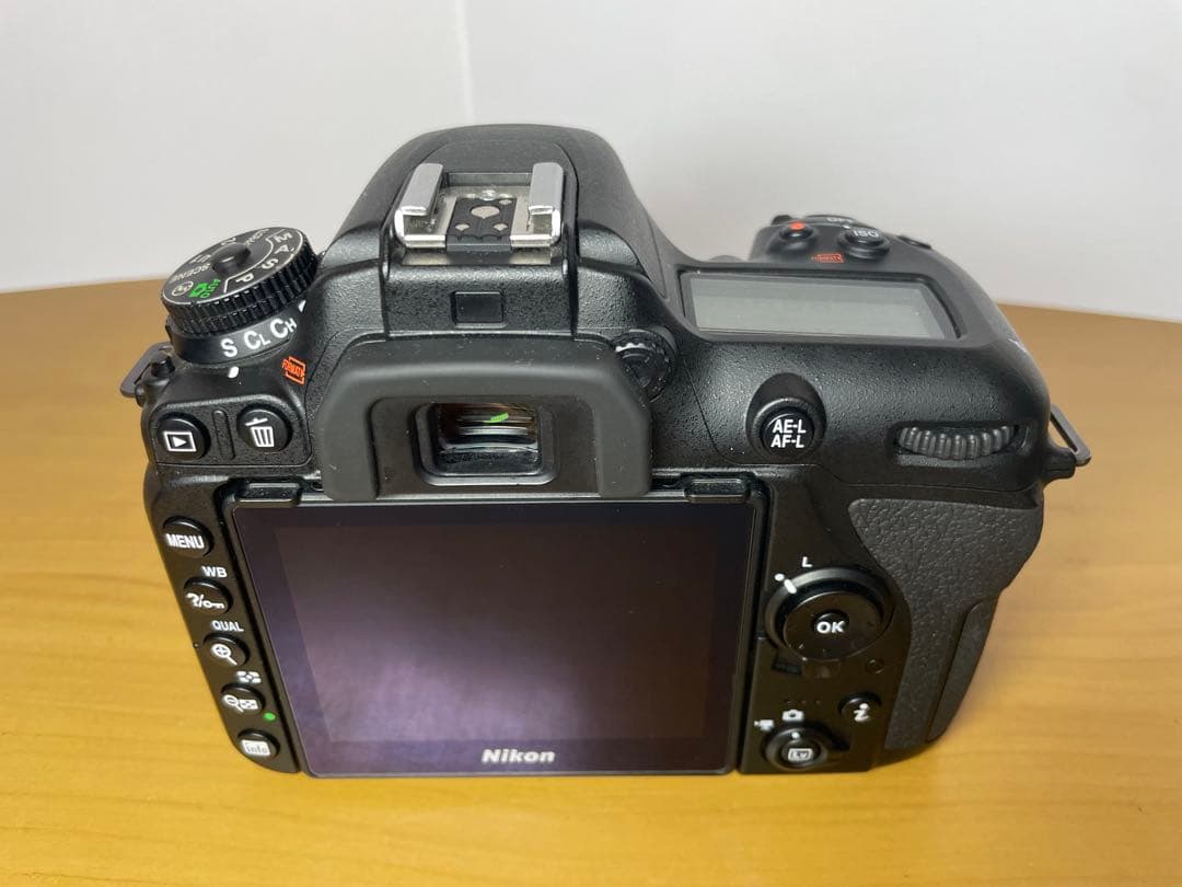 【美品】Nikon D7500 デジタル一眼レフ レンズ2本セット　保証付