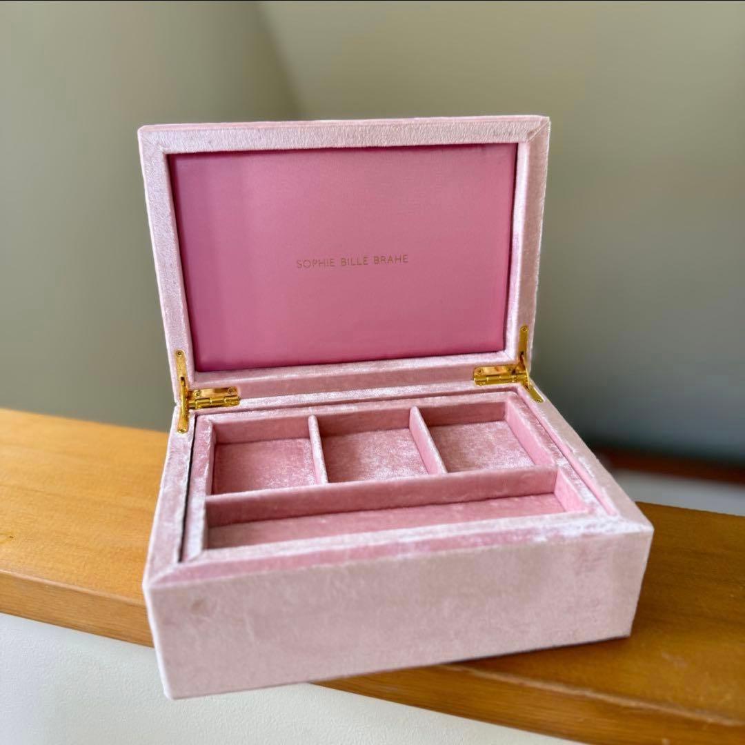 小物入れ eleventh hour SOPHIE BILLE BRAHE 小物入れ eleventh hour SOPHIE BILLE BRAHE ソフィ ビル ブラーエ