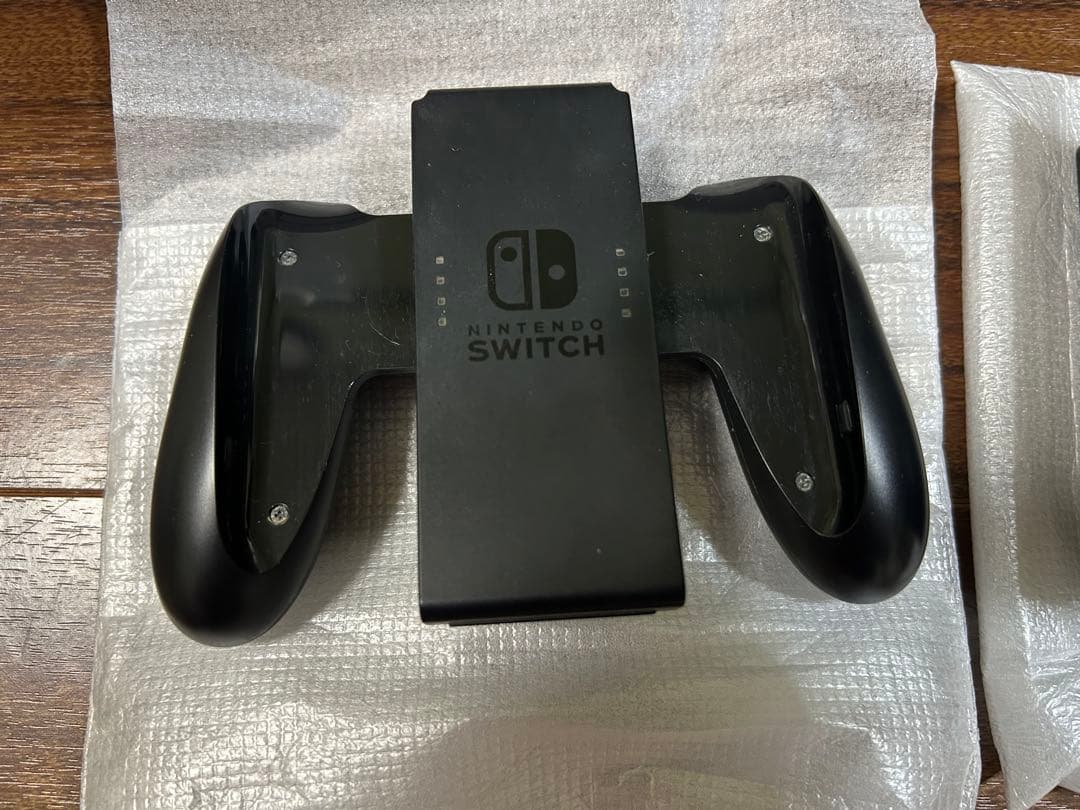 Switch 旧型 本体 Joy-Con ドック付属 microSD64GB付き - メルカリ