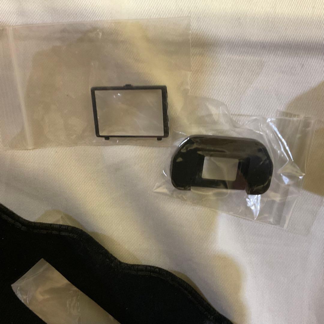 期間限定値下げ　キャノン　EOSレンズ各種4本+ストロボ+EOS650 +おまけ