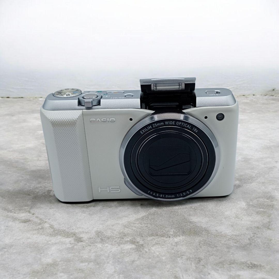 美品！CASIO EXILIM HS EX-ZR850 コンパクトデジタルカメラ