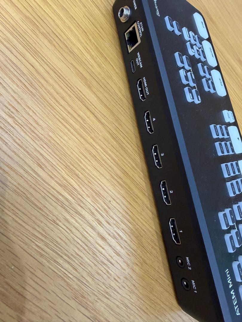 分配器・切替器 Blackmagic Design ATEM Mini