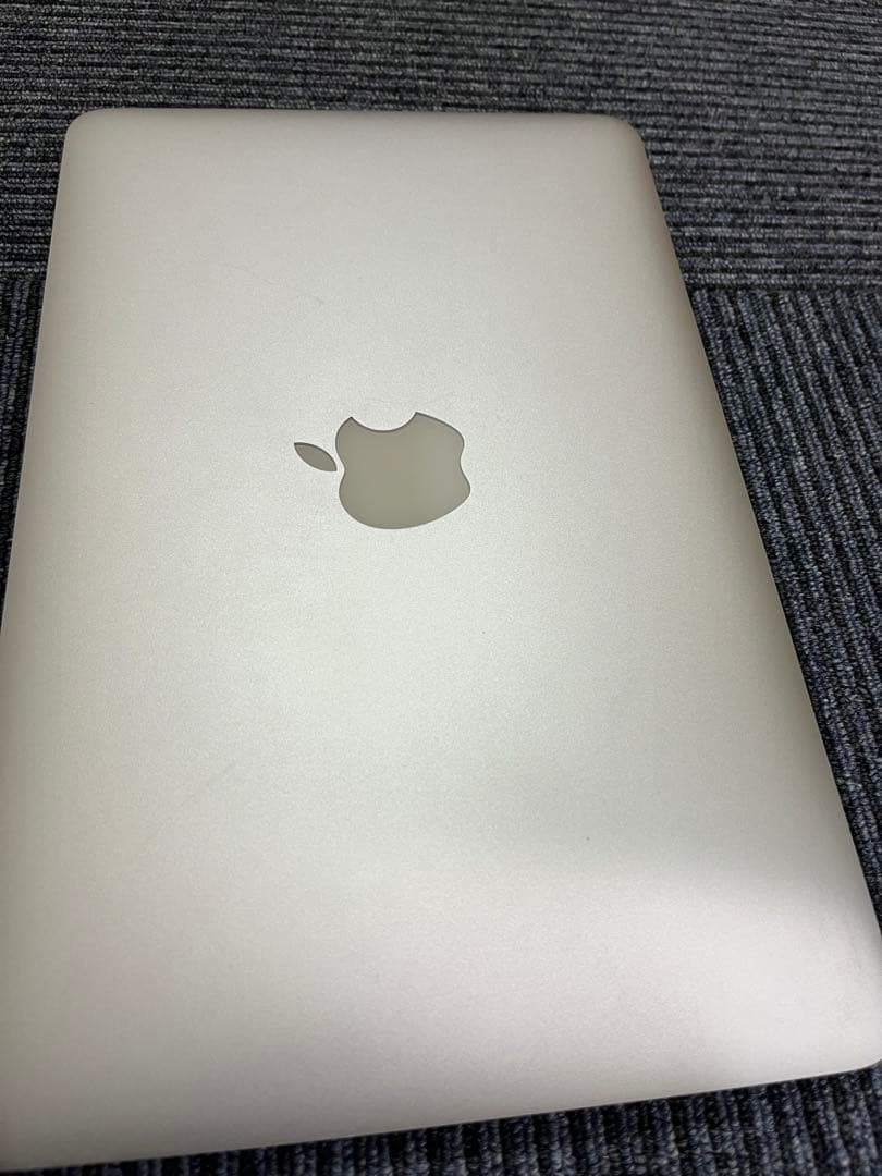 MacBook air A1465 Early2015 11.6インチ