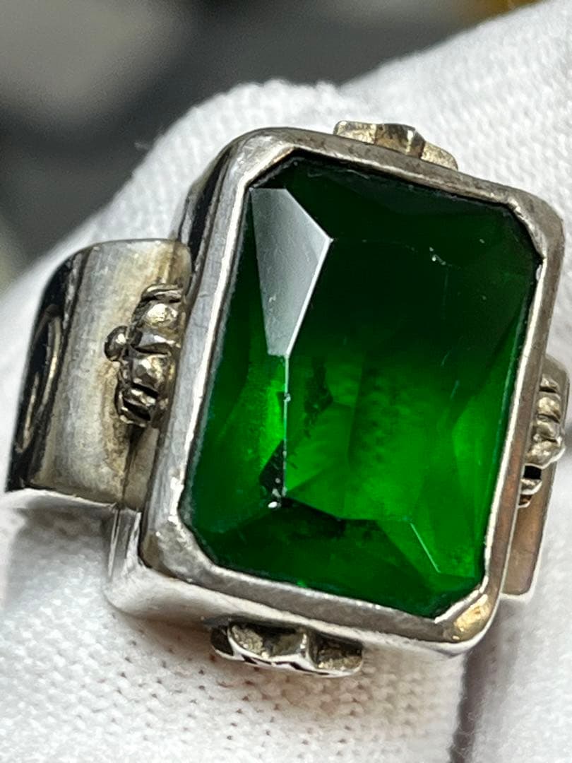 期間限定価格 ロイヤルオーダー ゴッドリング クリスタル グリーン 21