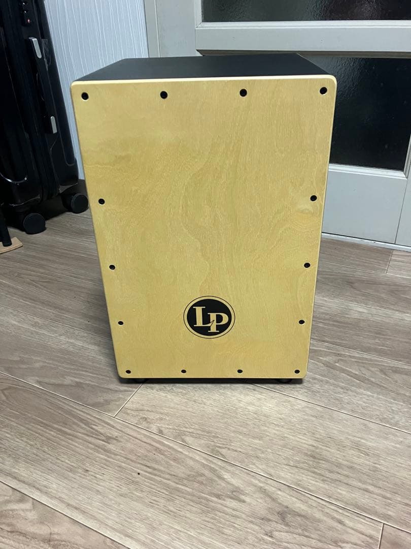 ラテンパーカッション　LP カホン　ソフトケース付き カホンサドル LP LP-CJS Cajon saddle 送料無料 | サウンドハウス