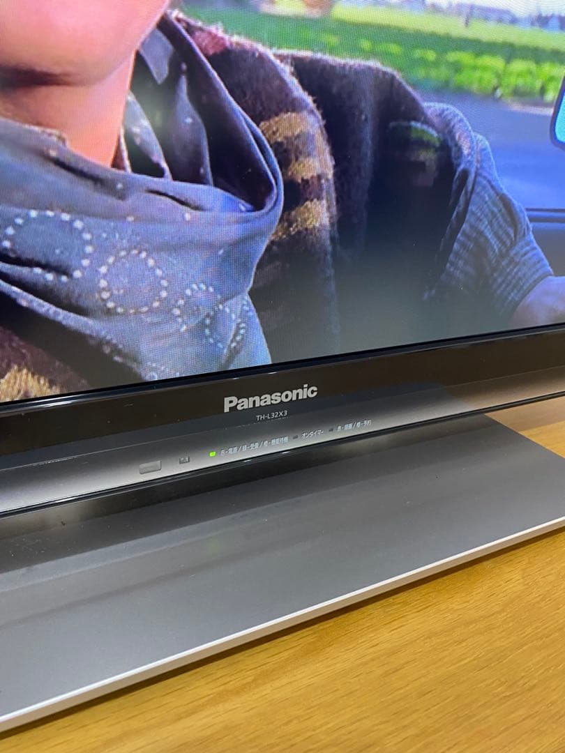 【東京都23区配送無料】パナソニック　テレビ　TH-L32X3-K 2011年