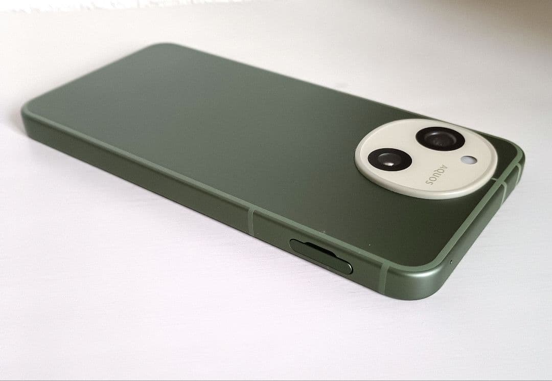 箱付 AQUOS sense10